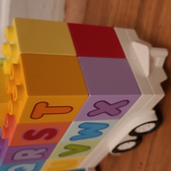 DUPLO Alphabet Truck - No Figures - Picture 5 of 6